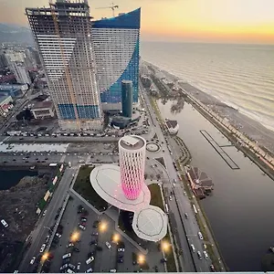 Gq On First Line Апартаменты